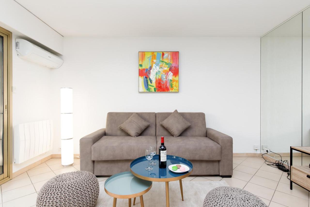 Select Home Yourhosthelper Канны Экстерьер фото